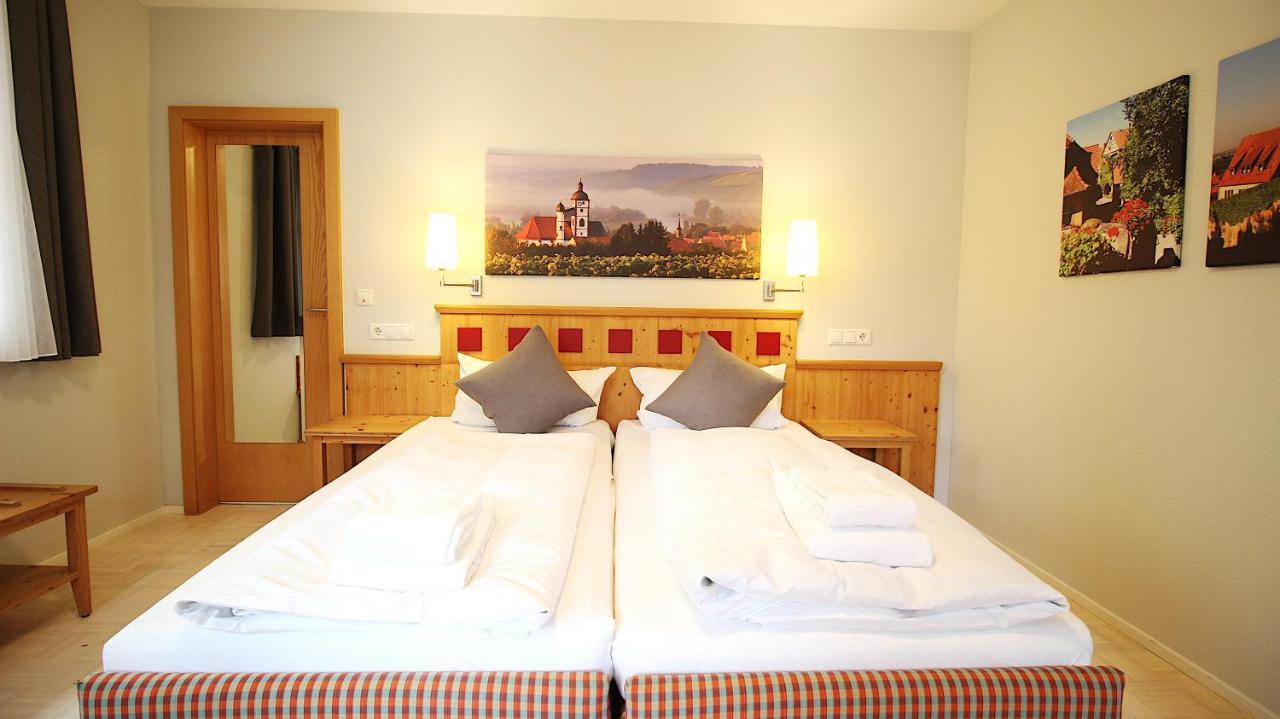 Aparthotel Alte Schmiede Dettelbach Exterior foto